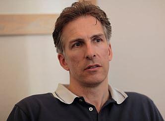 harald Eberhardt tandarts, geen helingsproblemen meer in mijn praktijk sinds de MemonizerCOMBI